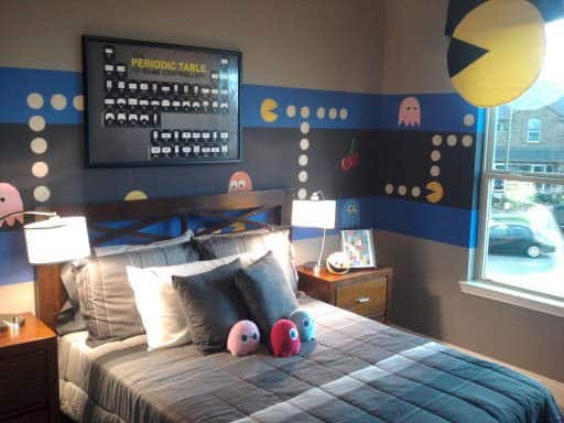 Kids Video Game Themed Rooms are so much fun! Pacman room by muralist 