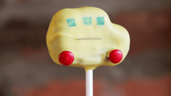 bus cake pop