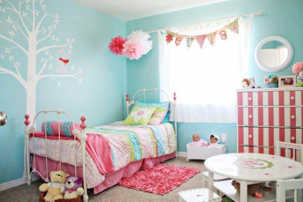 Elizas turquoise pink big girl room 1 1024x768 600x400