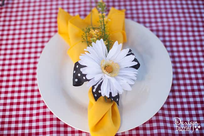 Daisy and Red Gingham Mary Poppins Theme - Napkin and Napkin Ring Holder - Design Dazzle