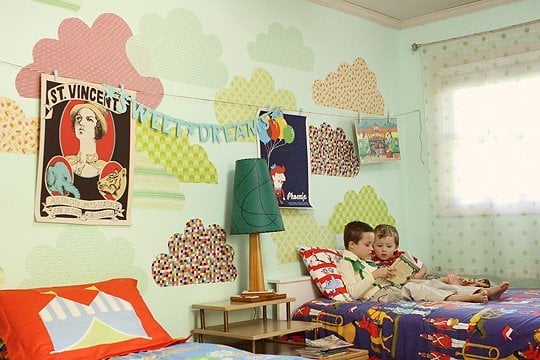 This shared eclectic kids room is gorgeously vintage! LOVE IT!