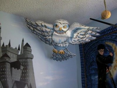 Looking for Harry Potter themed bedroom ideas for your kids? We've have collected the best ideas that will make you feel you're a great wizard of Hogwarts! Check them out! - Design Dazzle