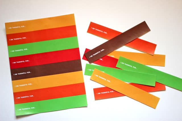 Kids Thanksgiving table activities free printables- Design Dazzle Kids Thanksgiving table activities free printables- Design Dazzle
