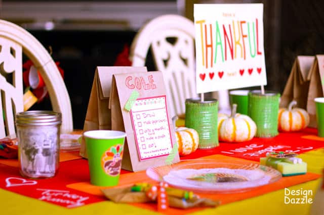 Kids Thanksgiving table activities - Design Dazzle