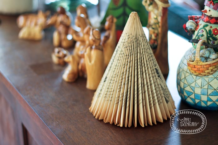Christmas Tree out of a book! Featured on Design Dazzle.