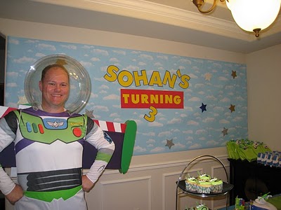 Disney Parks Buzz Lightyear Bubble Blower Toy New with Box