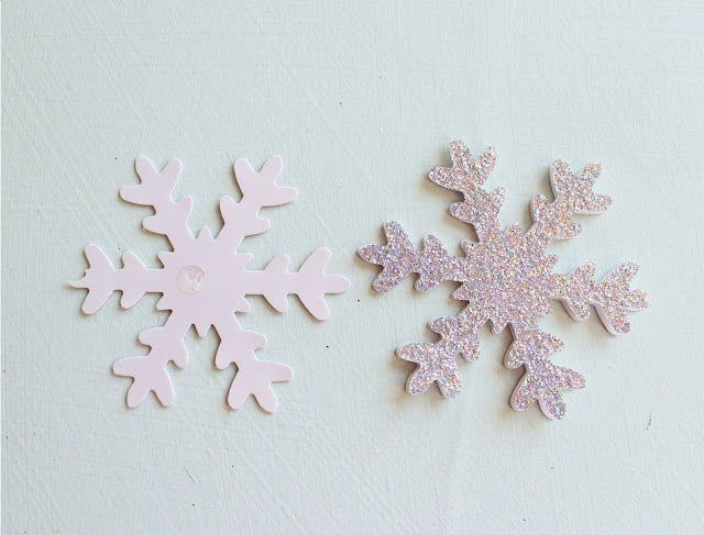 Snowflake Chandelier - Design Dazzle