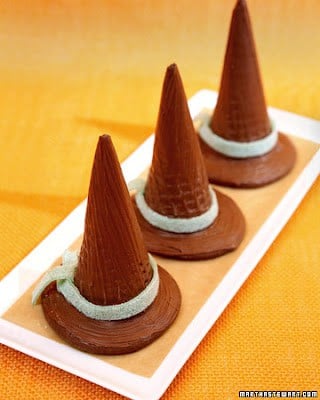 DIY Halloween Edibles that are spooky and delicious! Ice Cream Cone Witches Hats! {Insert a witch cackle}