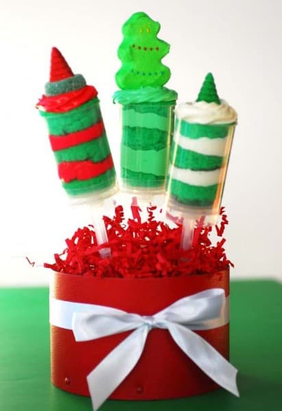 Festive DIY Christmas Push Up-Pops are so delicious and cute they will be the hit of the season! Featured on Design Dazzle