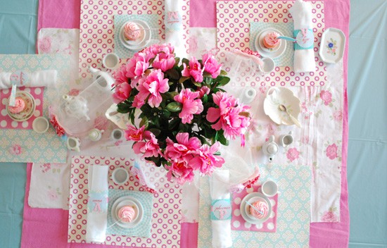 The Sweetest Vintage Tea Party by Pauline from Sweet Muffin Suite. Adorable place mats and beautiful flowers. Love the soft colors! 