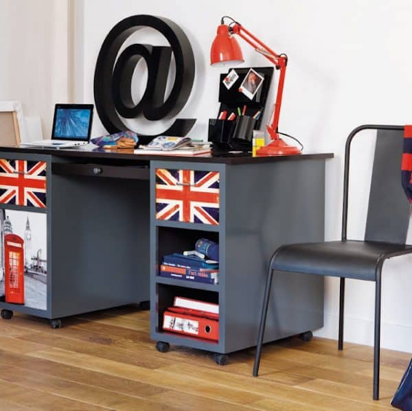 britsh desk for teens