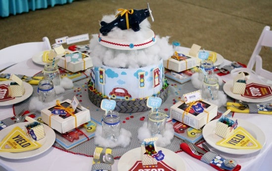 paper and cake table