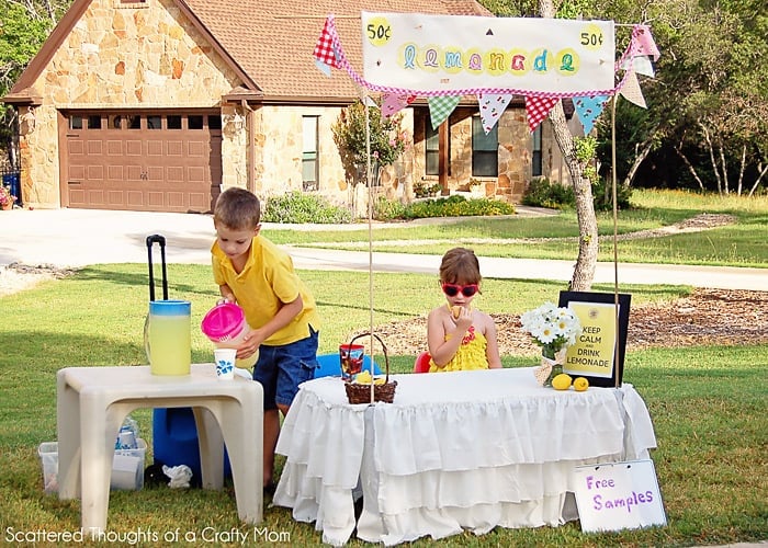 OUR SUMMER LEMONADE STAND (USING IKEA KIDS TABLES!) — WINTER DAISY