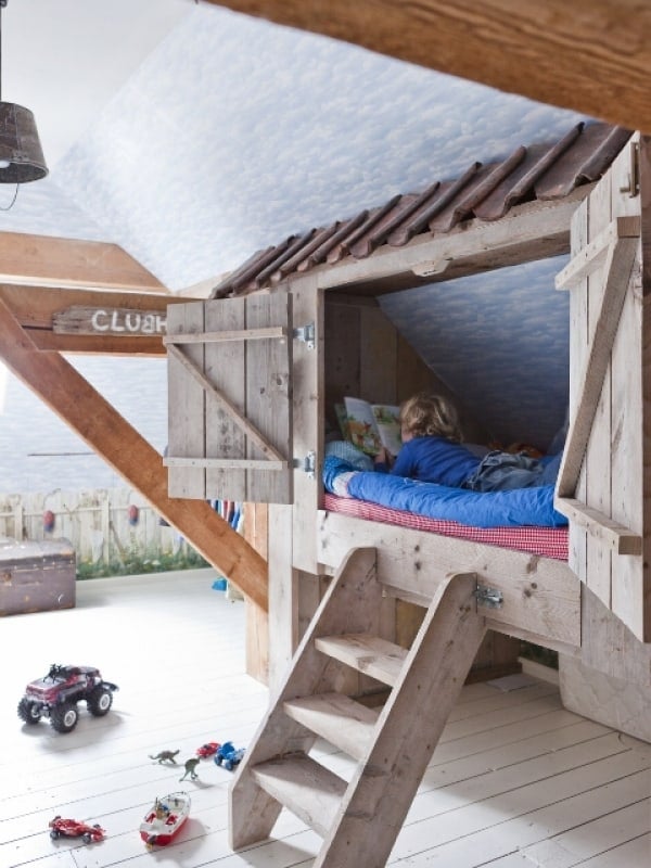 25 Amazing Loft Ideas -- Beds and Playrooms