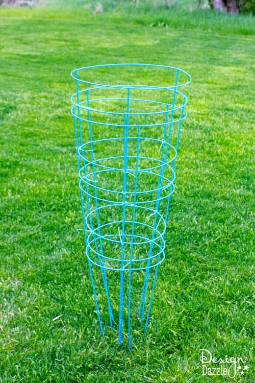 tomato cage outdoor game