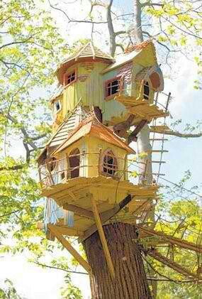 Amazing Playhouses & Treehouses -- Design Dazzle