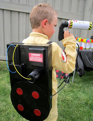 ghostbusters costume + DIY Proton Pack