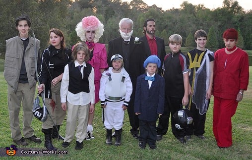 hunger games family halloween costumes