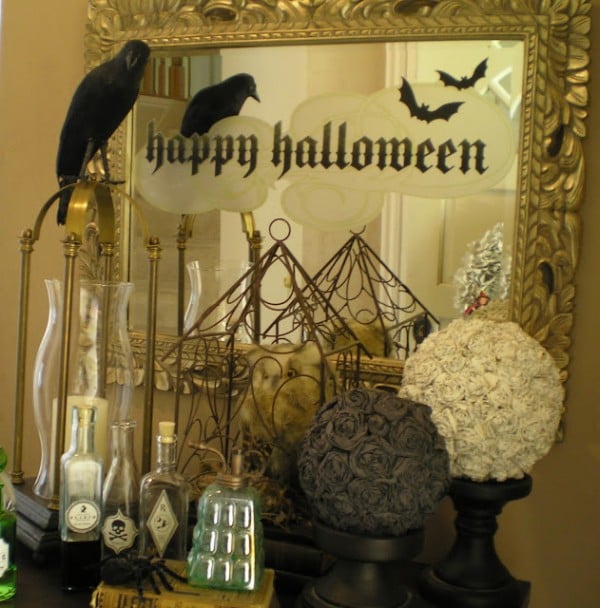 halloween entryway vignette