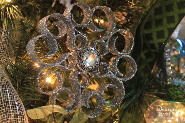 Christmas ornament made from toilet paper rolls - Design Dazzle