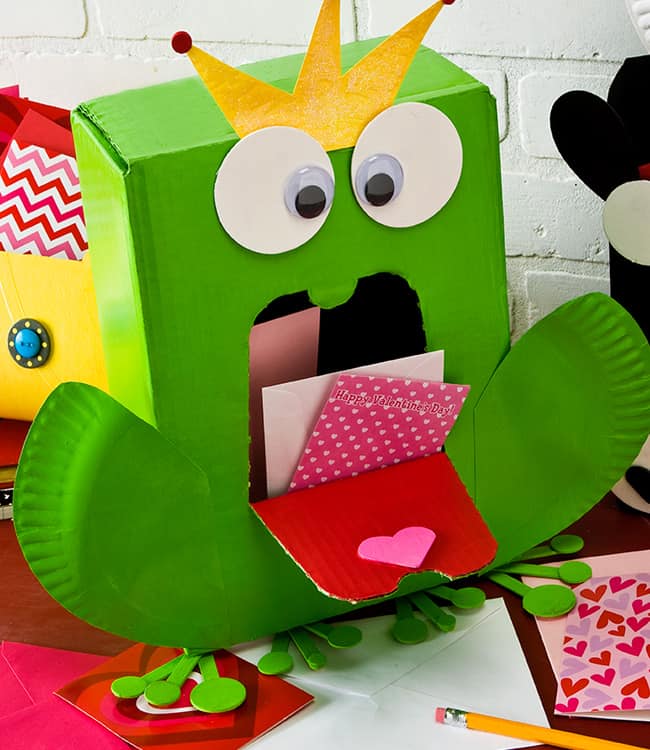 Valentine Frog Prince Card Holder