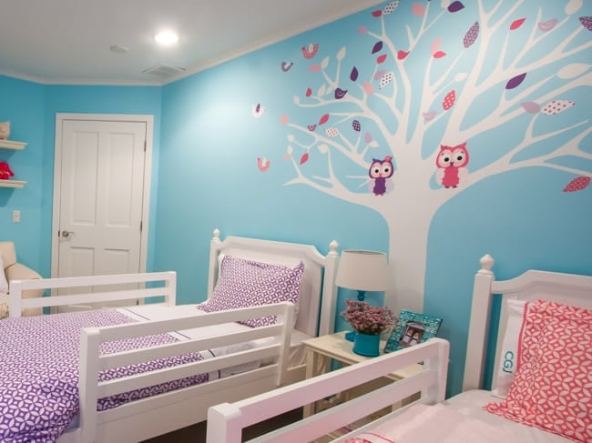 Cute Twin Girls Room that changes with the seasons