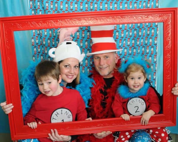 Dr. Seuss photobooth idea