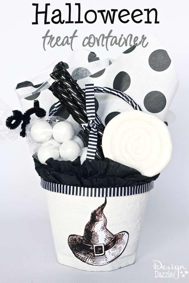 DIY Halloween Treat Container made with peat pots - free printable. Design Dazzle