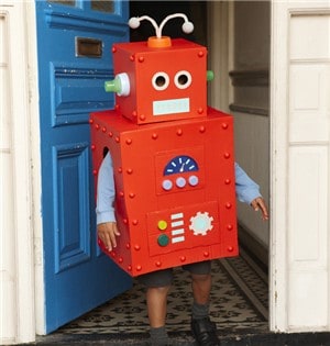 No-sew costume for kids: robot costume - featured on design dazzle