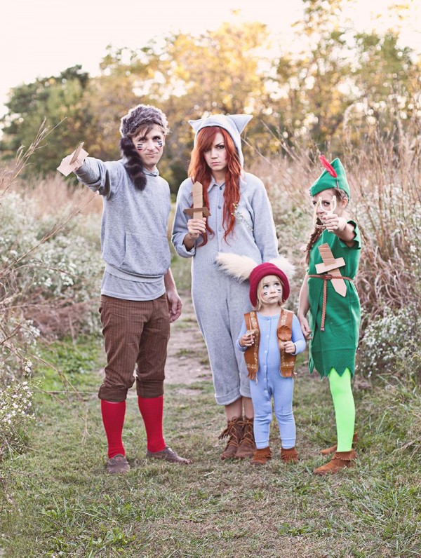 Peter Pan and the Lost Boys Halloween costumes for siblings