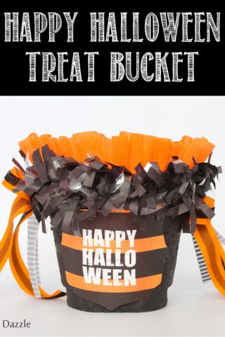 Happy Halloween Treat Bucket - fill with fun treats or toys! #halloween #halloweenprojects