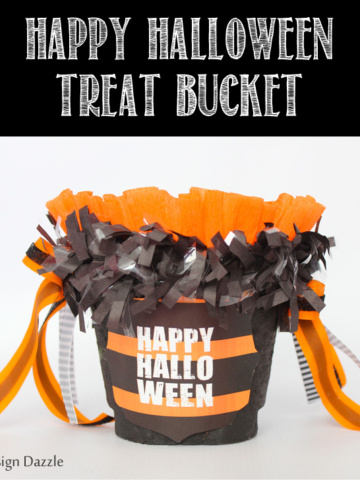 Happy Halloween Treat Bucket - fill with fun treats or toys! #halloween #halloweenprojects