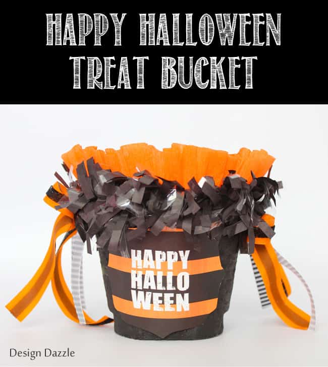 Happy Halloween Treat Bucket - fill with fun treats or toys! #halloween #halloweenprojects