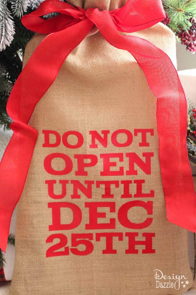DIY Gift Sack. Fun and easy to make. Reuse them year after year! Design Dazzle #christmasgiftsack #christmasgiftwrap #santasack