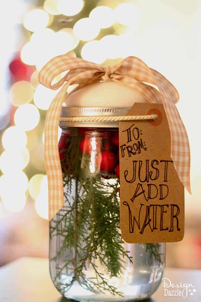 Mason jar gift idea. Free printable on Design Dazzle. 