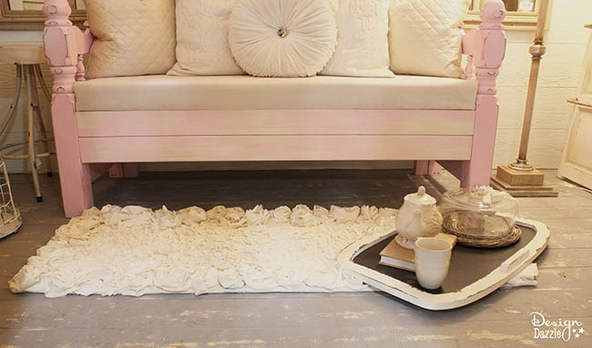 DIY Rosette Fabric Rug tutorial on Design Dazzle. Such a simple, gorgeous project! 