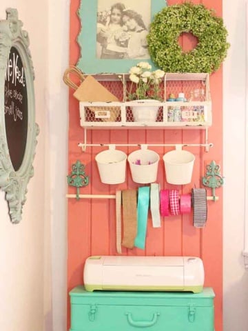 Using old doors for my craft room. Cute craft room tour! | Design Dazzle
