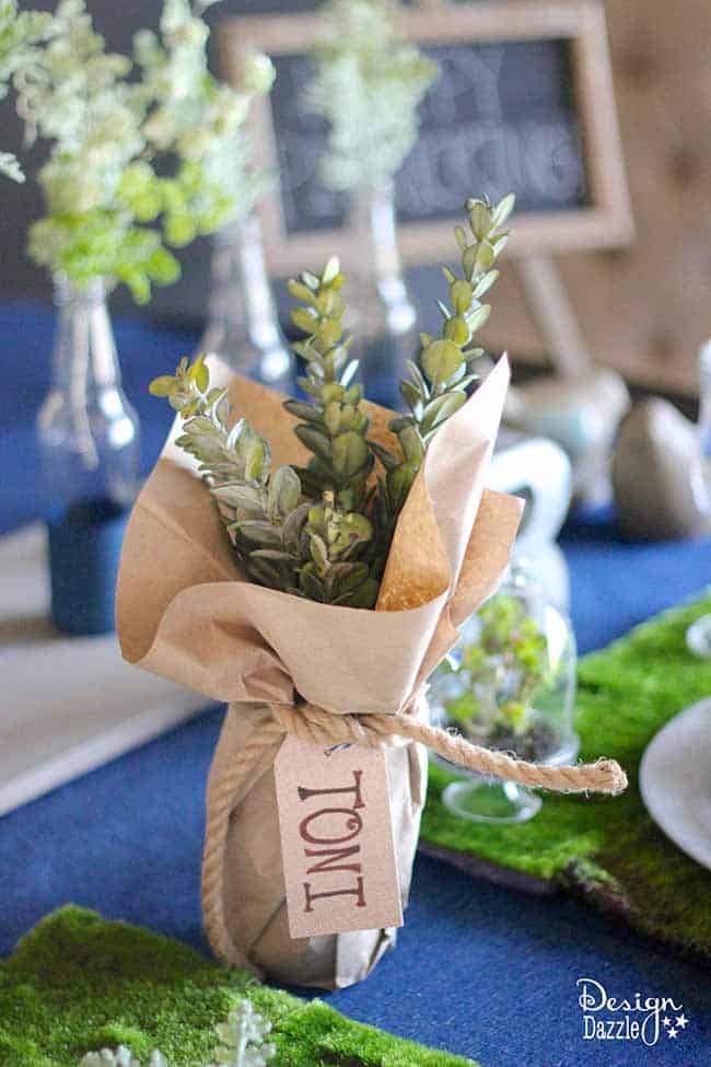 Check out my denim indoor picnic tablescape on Design Dazzle!