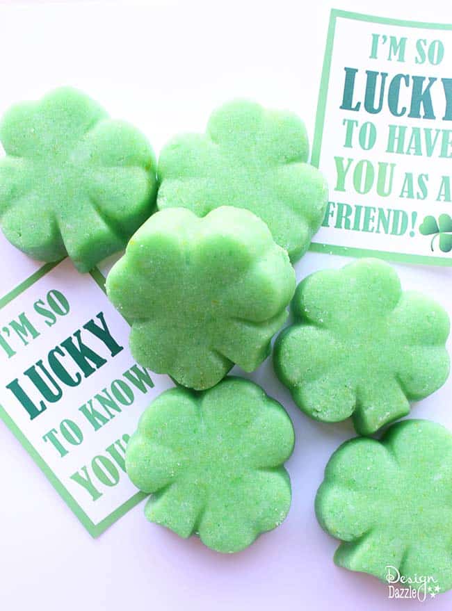Make a sweet St. Patty's day Sugar Scrub gift for your friends! Find more on Design Dazzle.