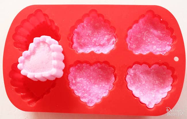 Moldable sugar scrubs for Valentine's Day on Design Dazzle!