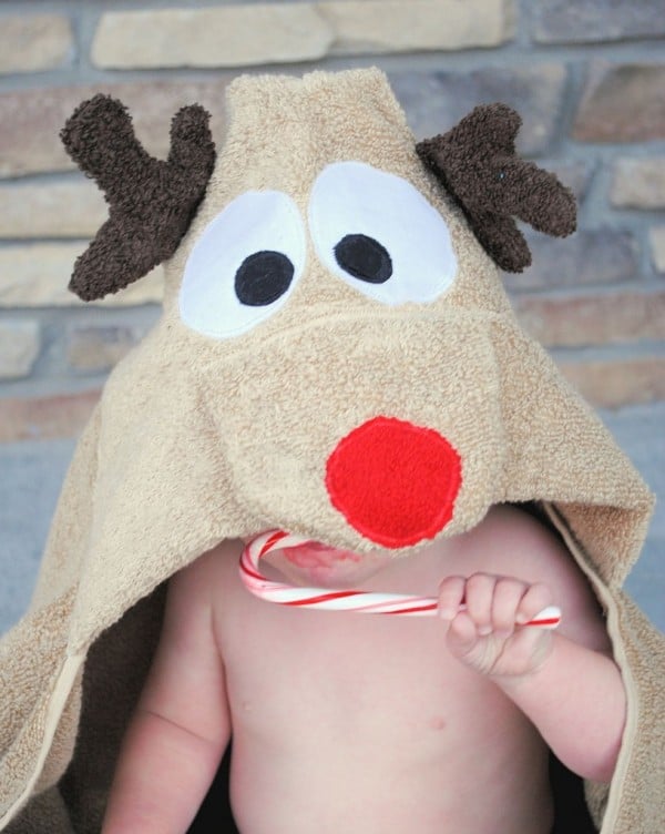 DIY reindeer hooded towel - check out the whole collection of adorable animal hooded towels!