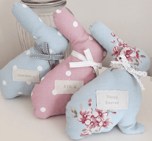 These are gorgeous handmade bunnies! Love this for an Easter gift for girls!