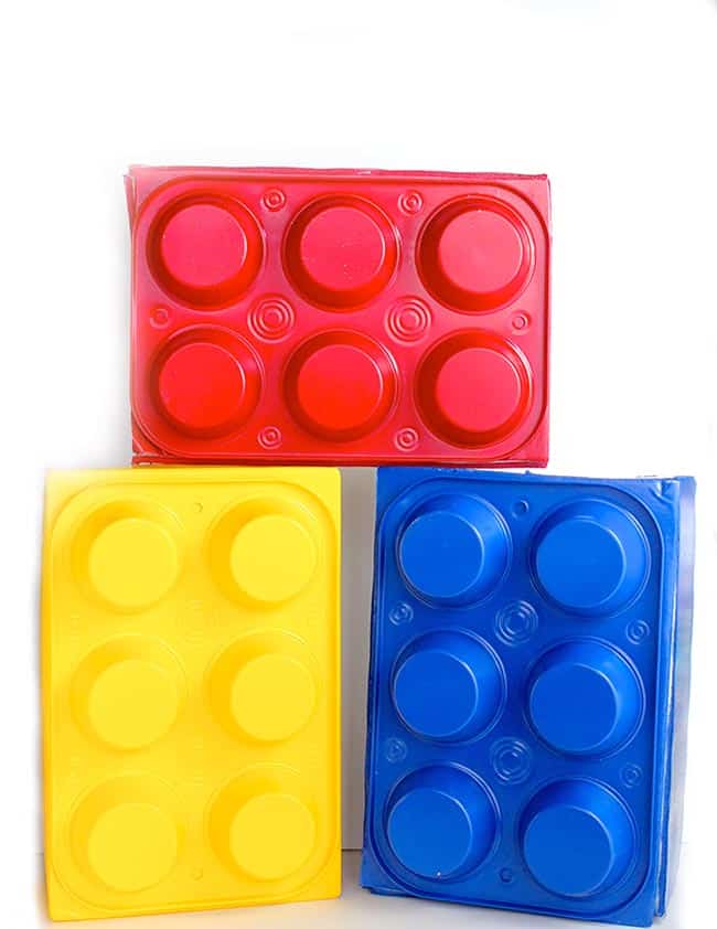 DIY LEGO Box made from dollar store muffin pans and a shoebox! Perfect LEGO party prop! It's so easy! Design Dazzle