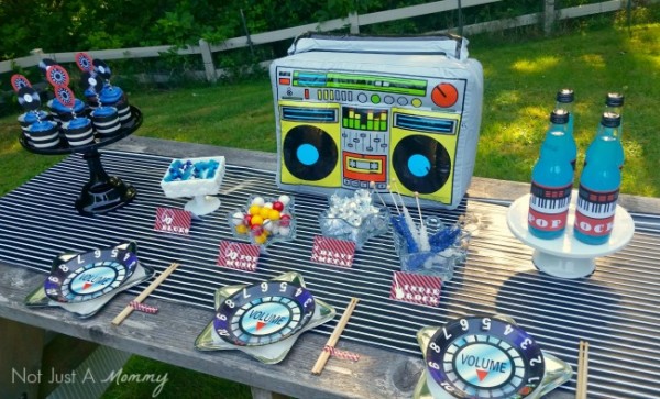 Dad, You Rock! Father's Day table