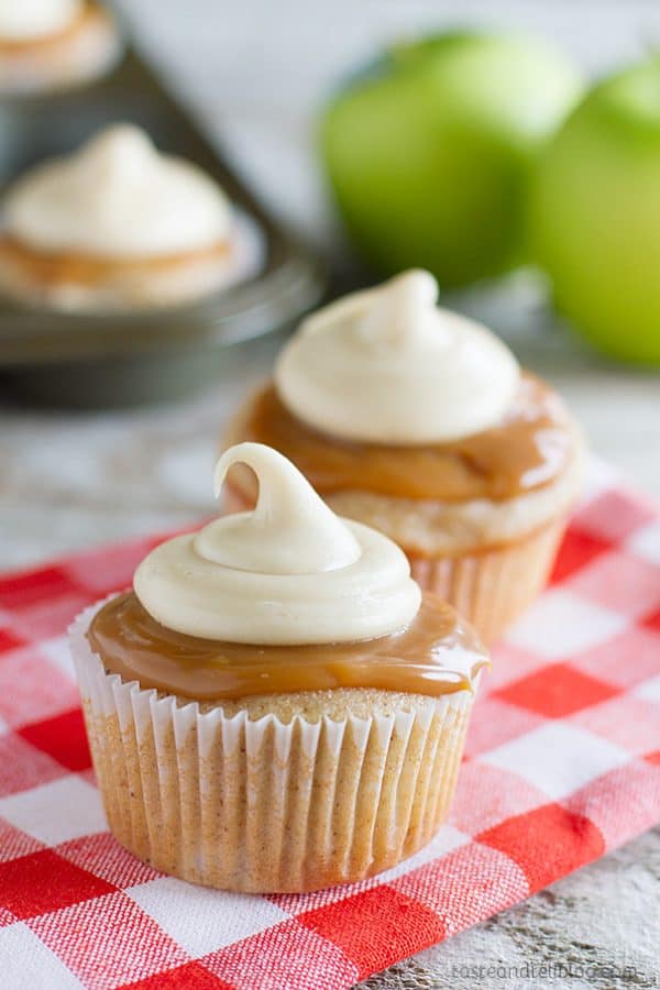 Apple Caramel Cupcakes