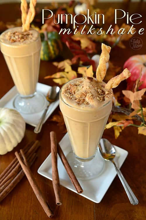 Perfect Pumpkin Recipes! Delicious Pumpkin Pie Recipe with Pie Crust Straws! A milkshake and pie combo? Dream come true.