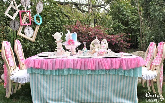 Vintage Glam Wonderland party with fun DIY tips and ideas. Party designed by Toni Roberts - Design Dazzle