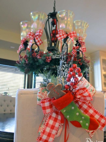 Design Dazzle shows you how to decorate your dining room for Christmas!