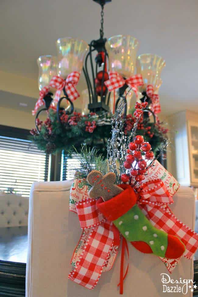 Design Dazzle shows you how to decorate your dining room for Christmas!