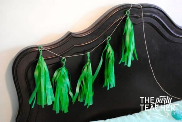 Christmas Tree Tissue Garland by The Party Teacher-20